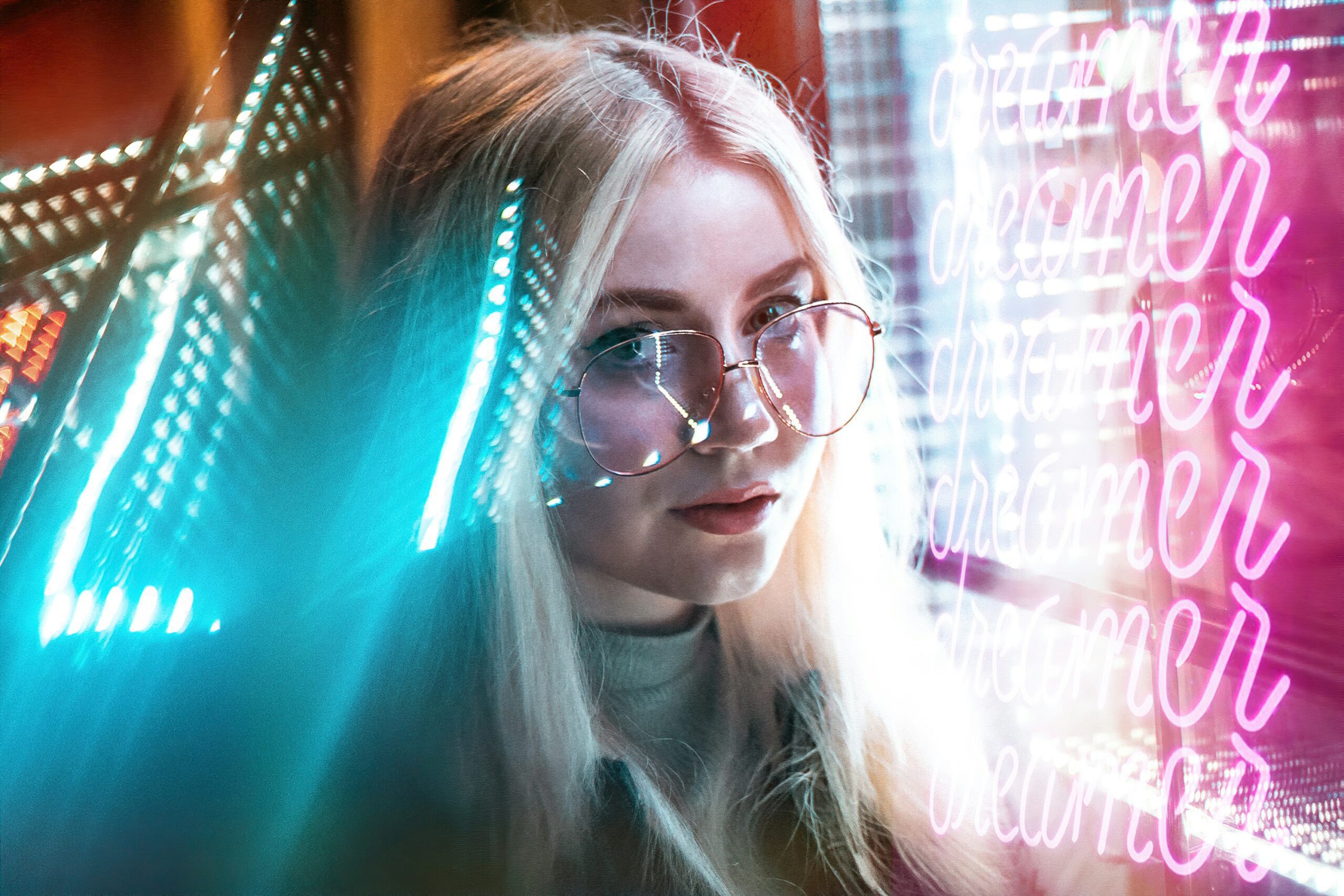 How to Become a Virtual Influencer in 2026 (Step-by-Step Guide)